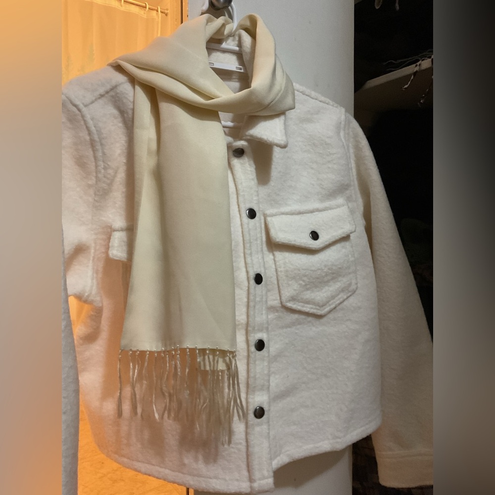 💥Love Tree Cream Textured Jacket